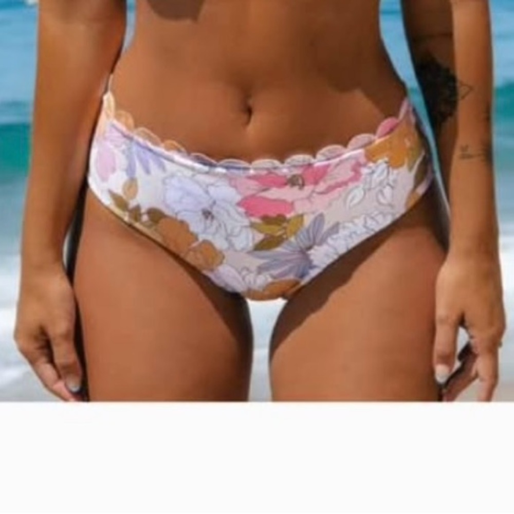 NWT: Cupshe Floral Bikini Bottom - Pink, White, Gold